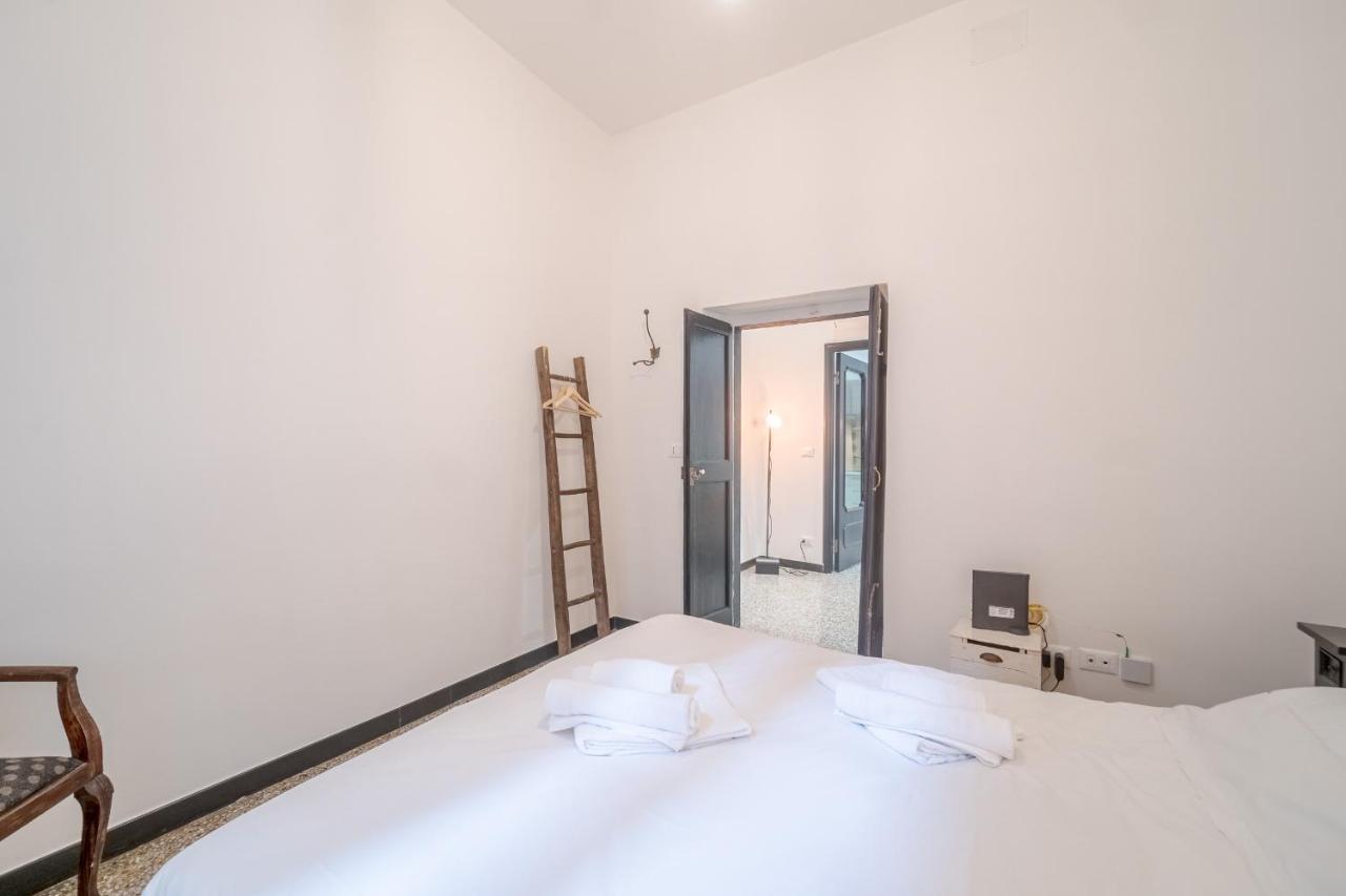 Central & Lovely Apartment In Genova - Netflix! Exteriör bild