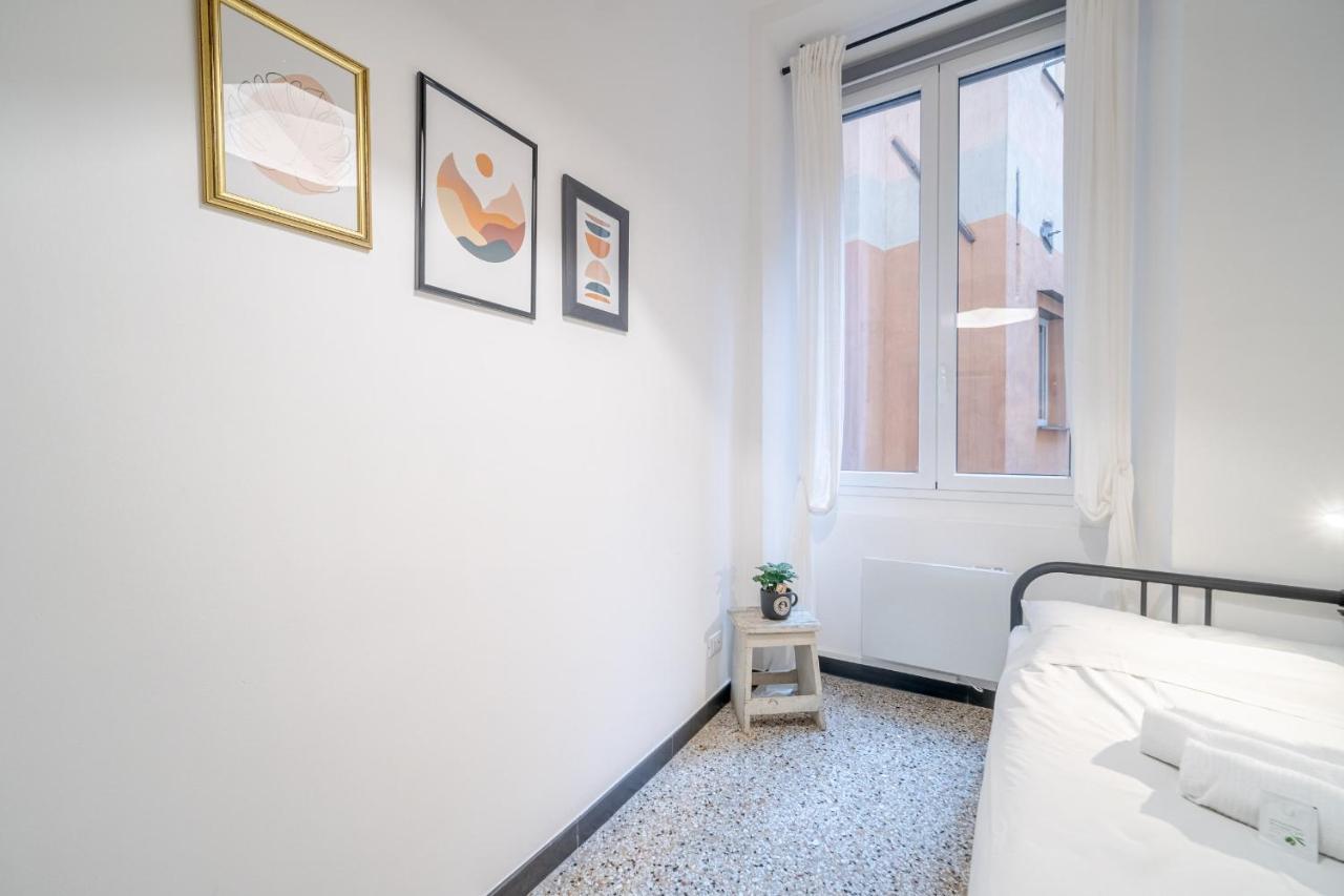 Central & Lovely Apartment In Genova - Netflix! Exteriör bild